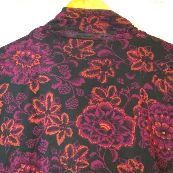 Jane and Delancey Dark Whimsical Floral Black/Red Gathered Front Sheer Top XL - Picture 5 of 11